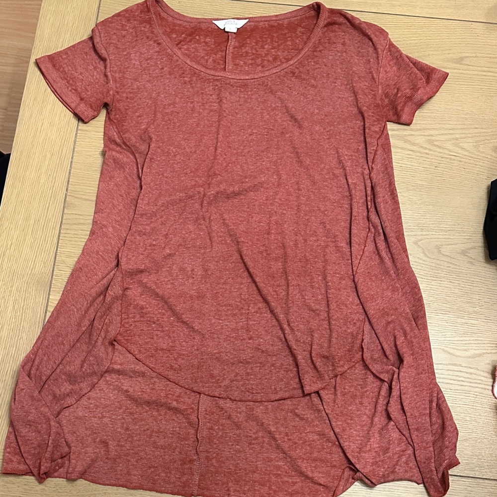 Sun & Shadow Rust Short Sleeve Tee